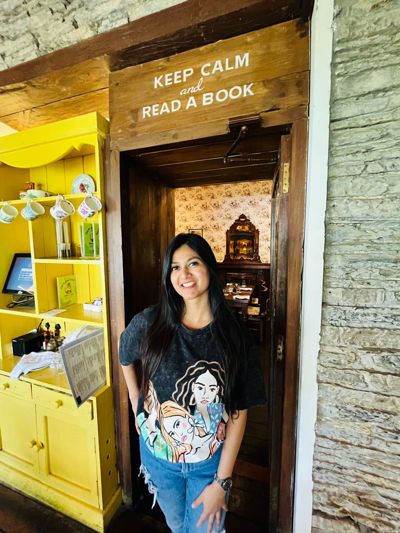 Why I Left a Soulless 9-to-5 Job to Talk About Books for a Living